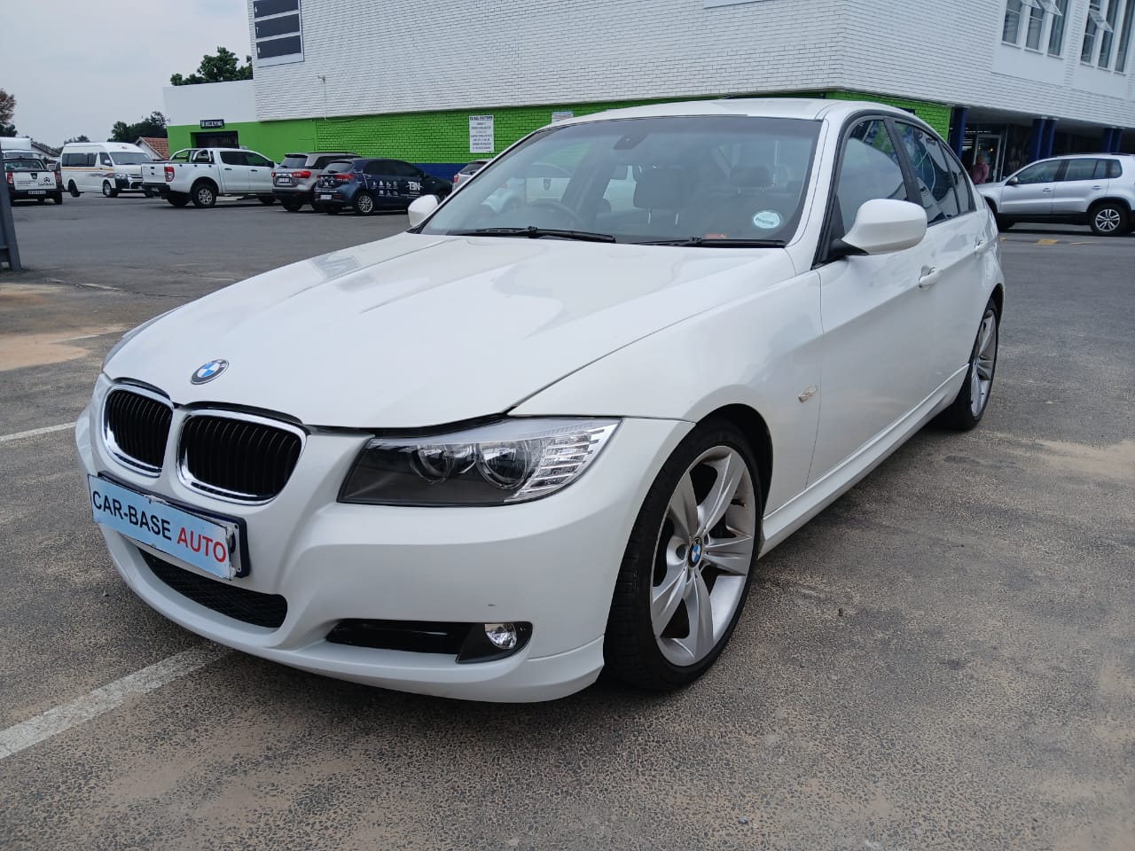
								2009 BMW 320d Automatic – Diesel | full									