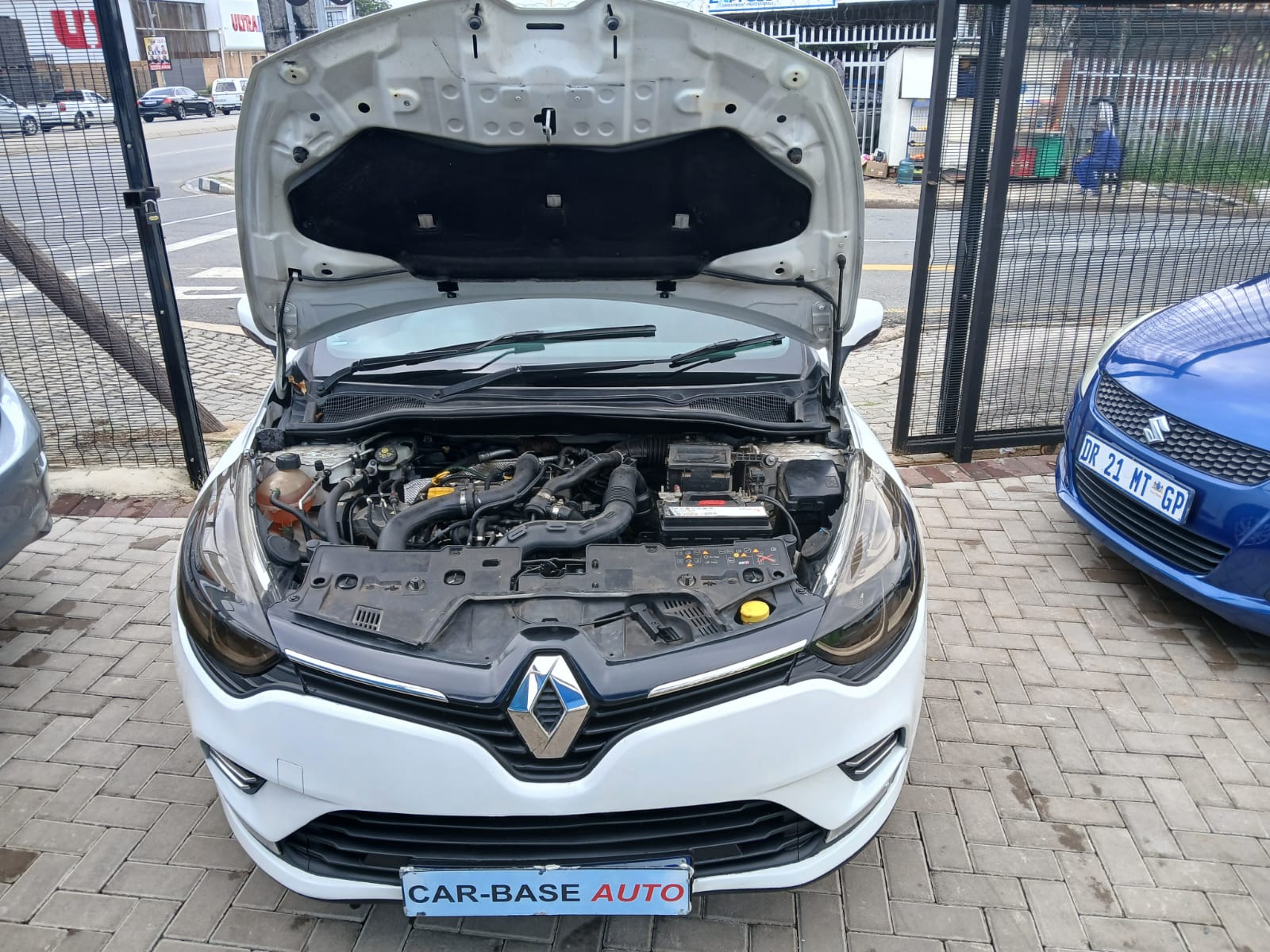 
								2019 Renault Clio IV 0.9 Turbo Manual – Petrol | full									