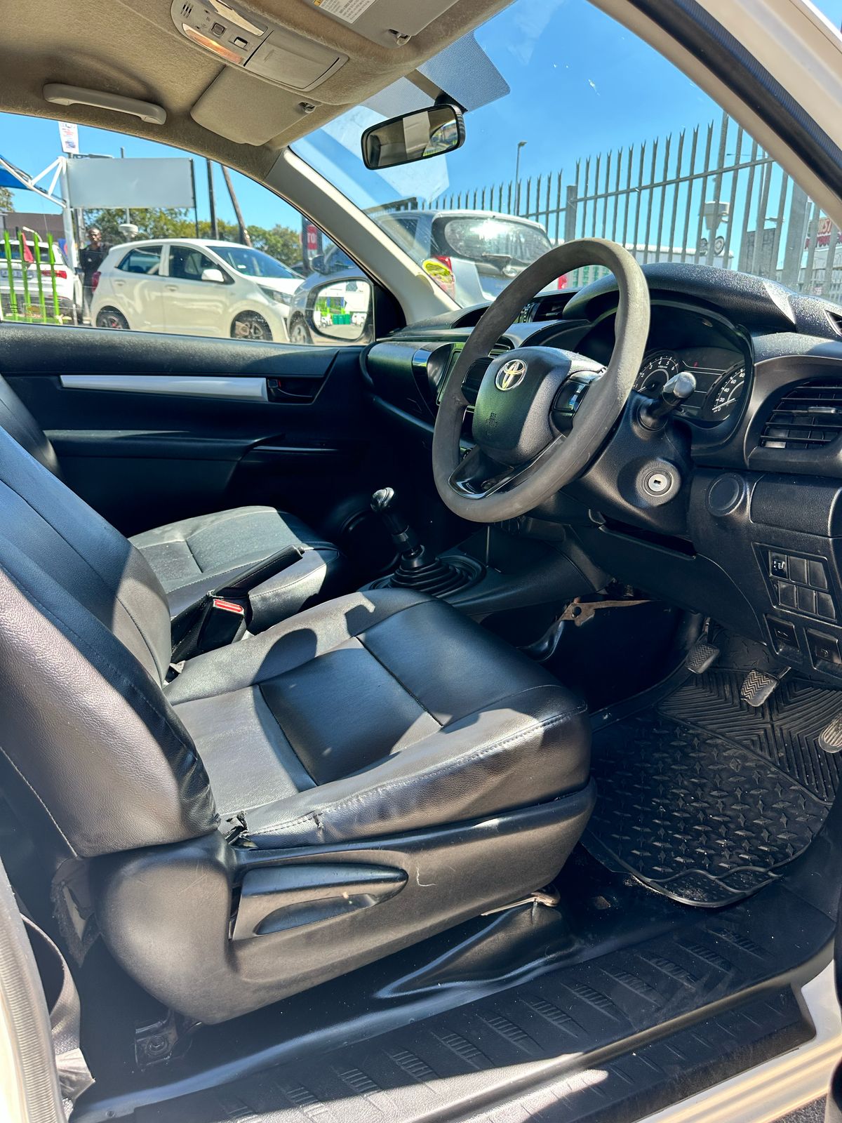 
								2018 Toyota Hilux 2.4 Single Cab full									