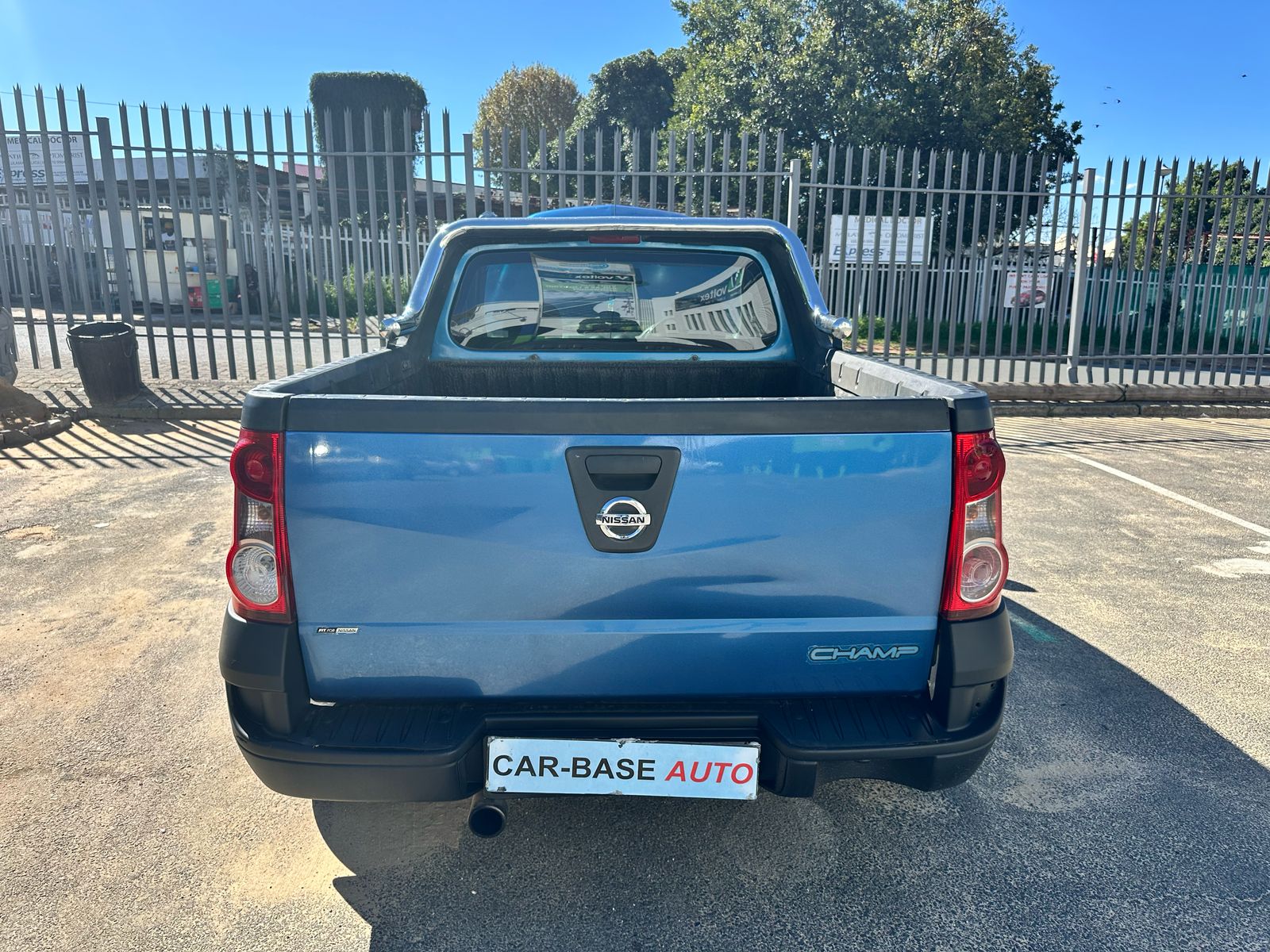 
								2015 Nissan NP200 1.6 full									