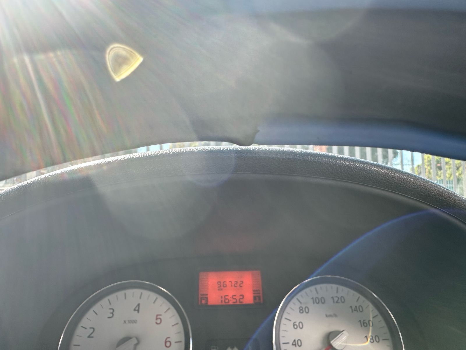 
								2015 Nissan NP200 1.6 full									