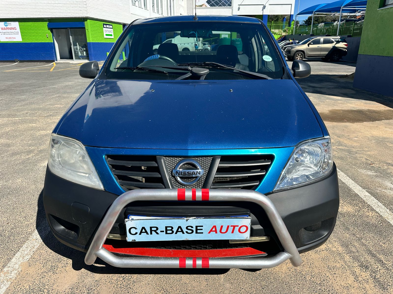 
								2015 Nissan NP200 1.6 full									