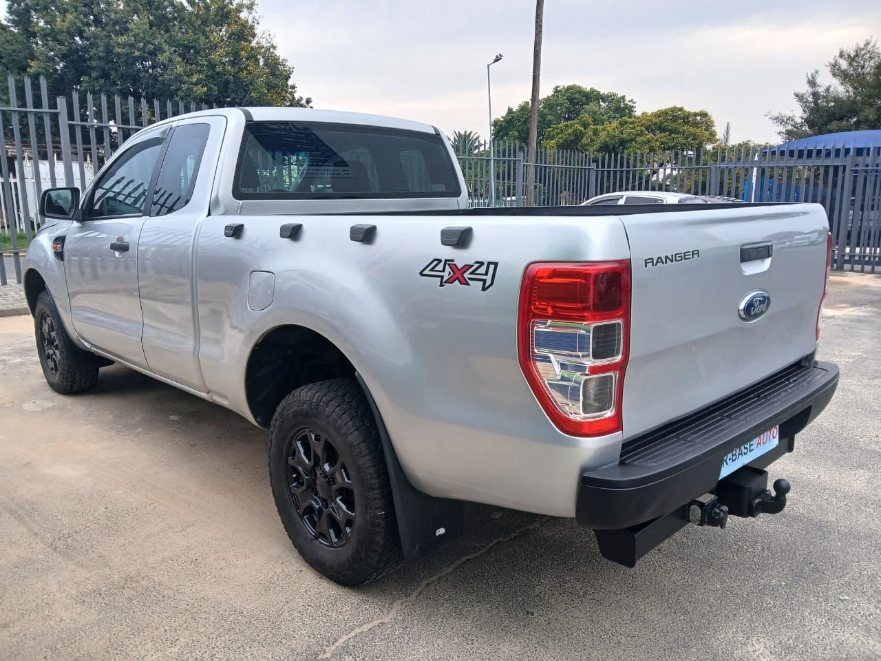 
								2017 Ford Ranger 2.2 Super Cab 4/4 full									