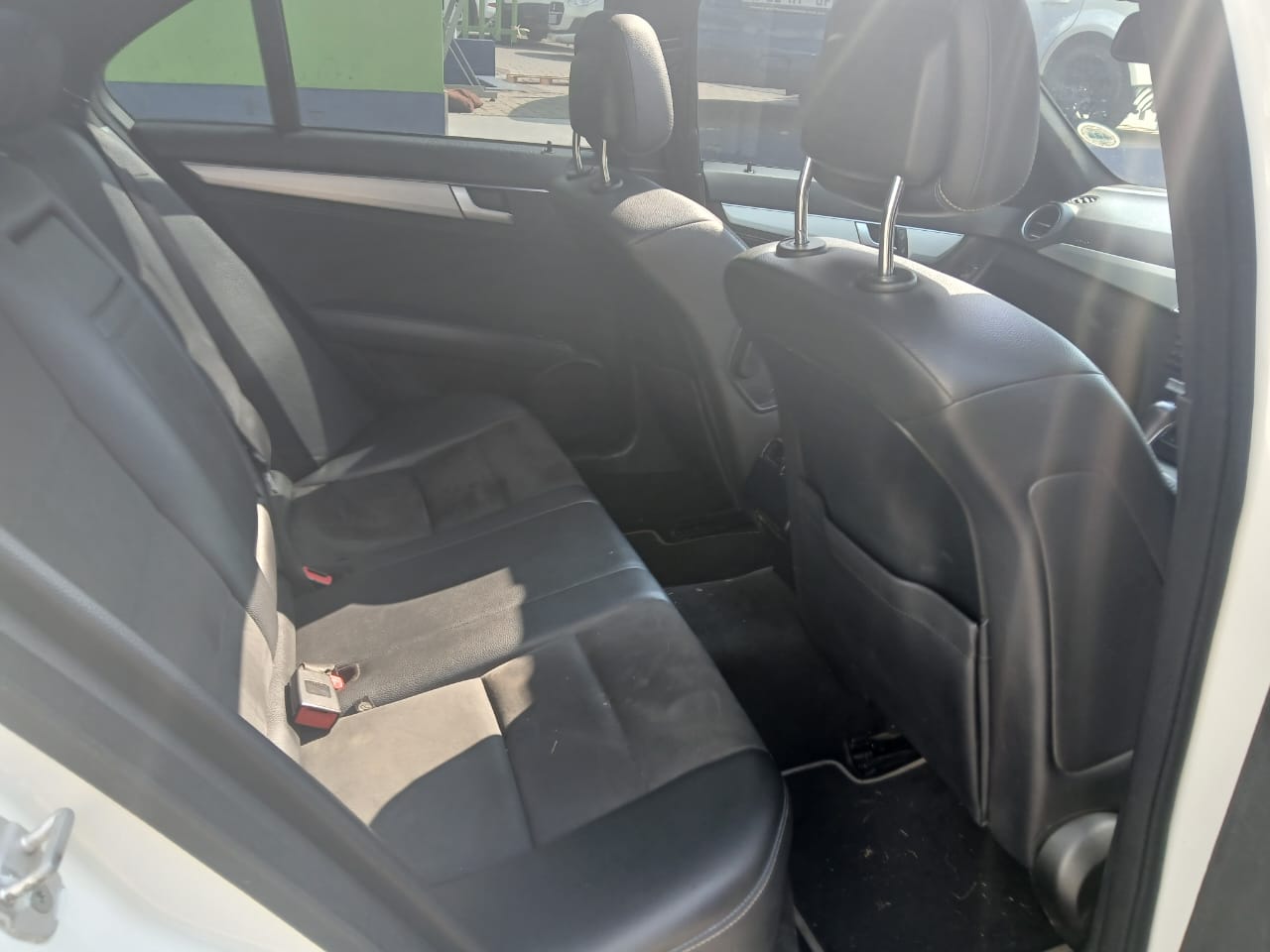 
								2014  Mercedes Benz C200 Automatic full									