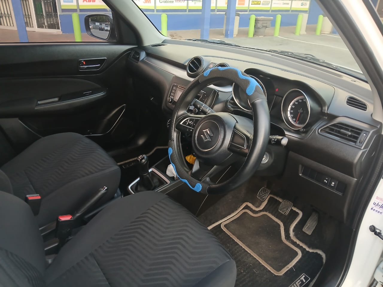 
								2024 Suzuki Swift 1.2 GL – Manual | Petrol | full									