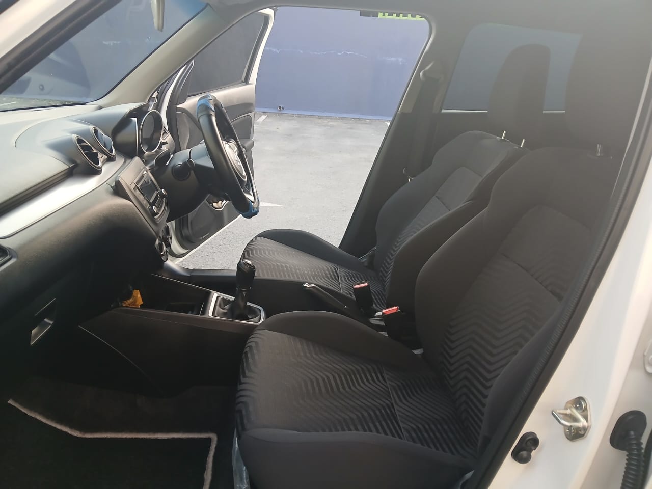 
								2024 Suzuki Swift 1.2 GL – Manual | Petrol | full									