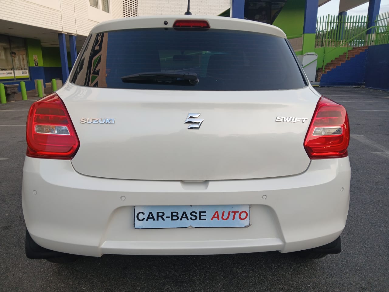 
								2024 Suzuki Swift 1.2 GL – Manual | Petrol | full									