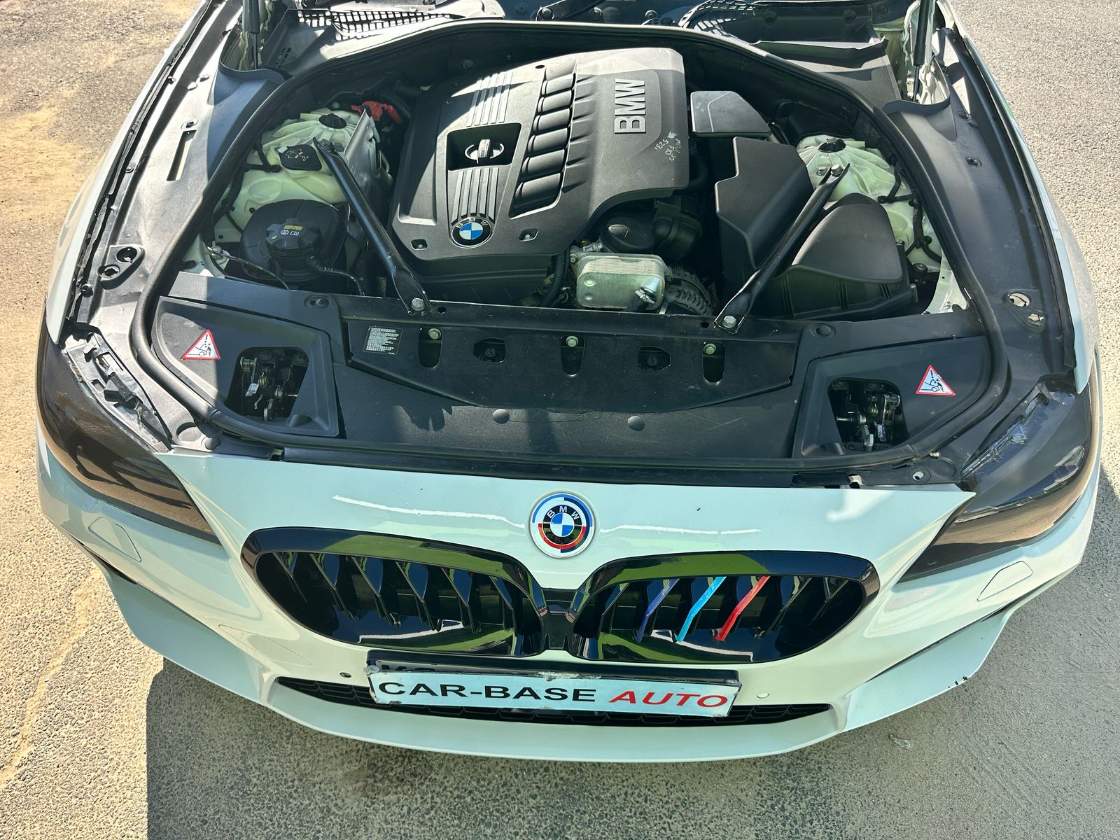 
								2011 BMW 523i M-Sport (F30) – Automatic | Sunroof | Petrol | full									