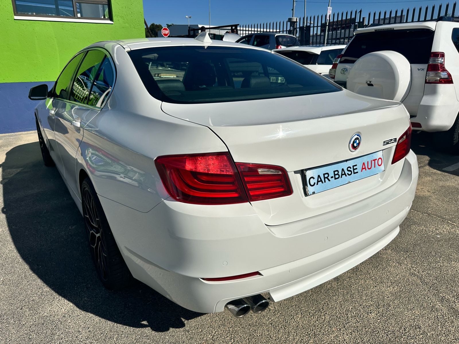 
								2011 BMW 523i M-Sport (F30) – Automatic | Sunroof | Petrol | full									