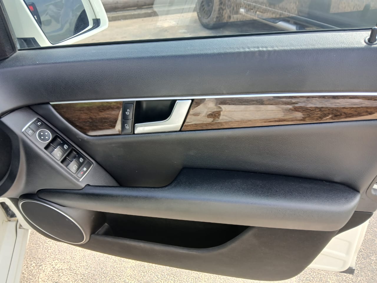 
								2012 Mercedes Benz C180 l Auto full									