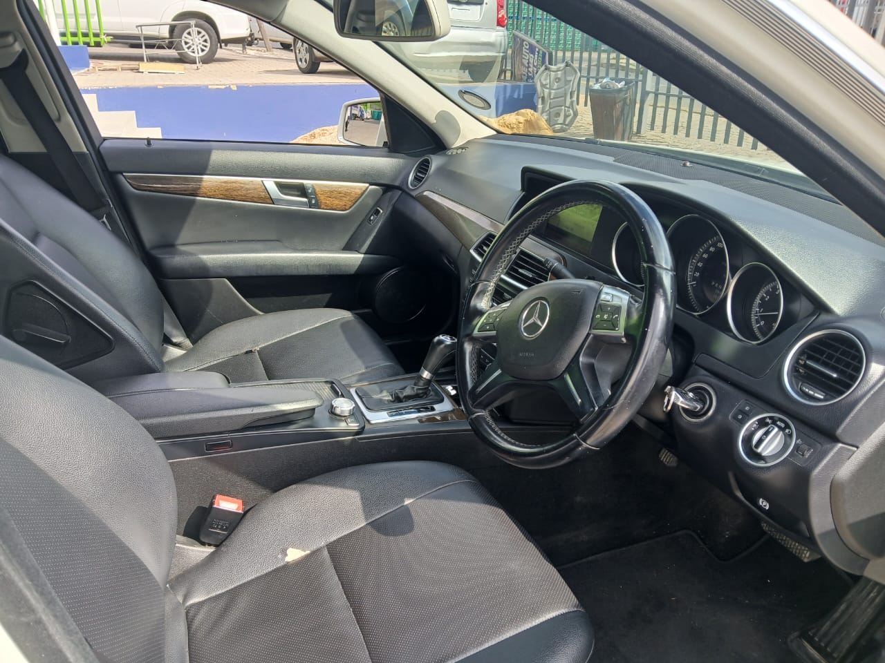 
								2012 Mercedes Benz C180 l Auto full									