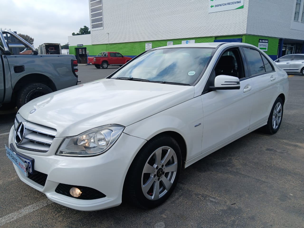 
								2012 Mercedes Benz C180 l Auto full									