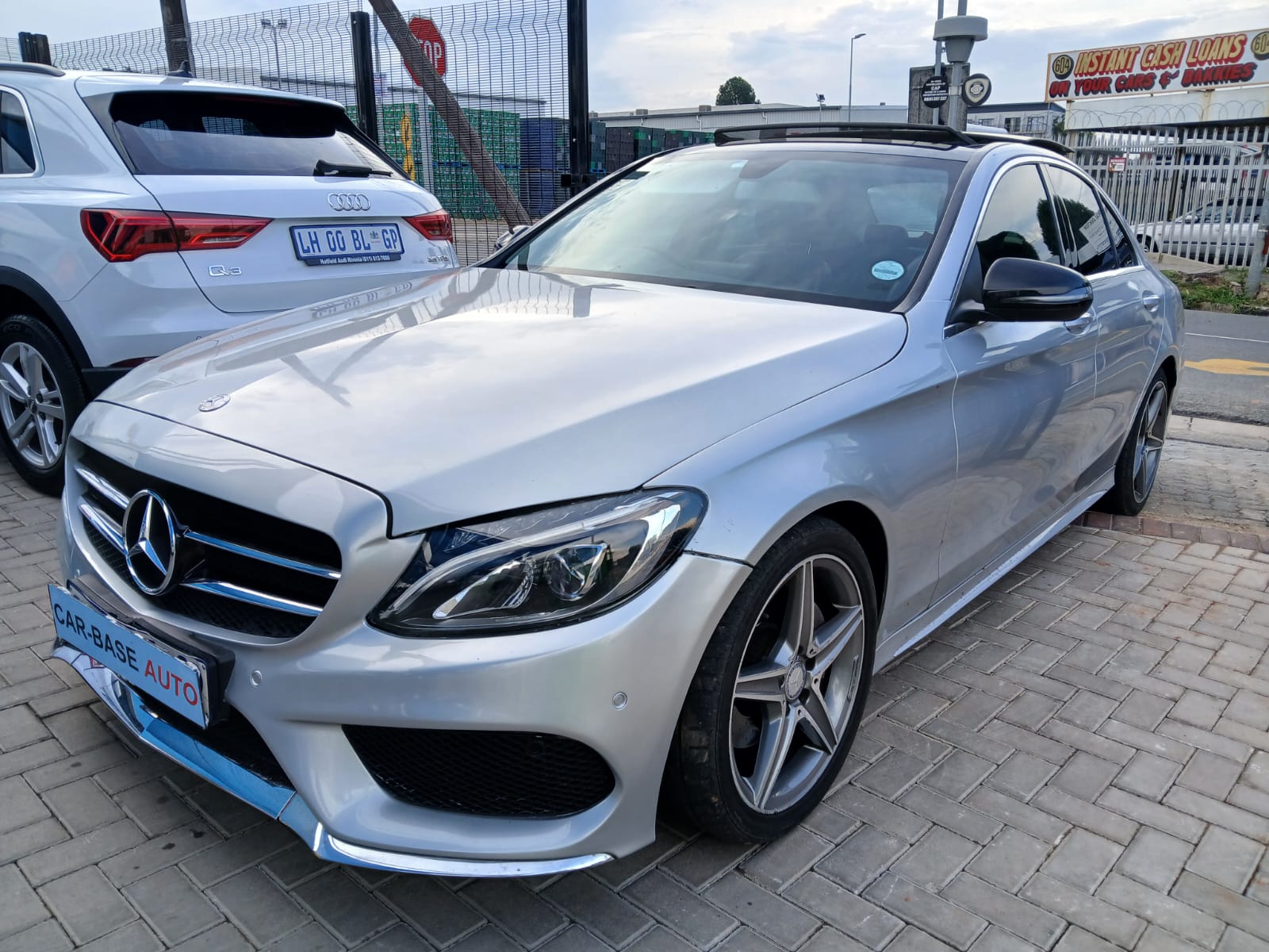 
								2017 Mercedes-Benz AMG – Automatic | Petrol full									