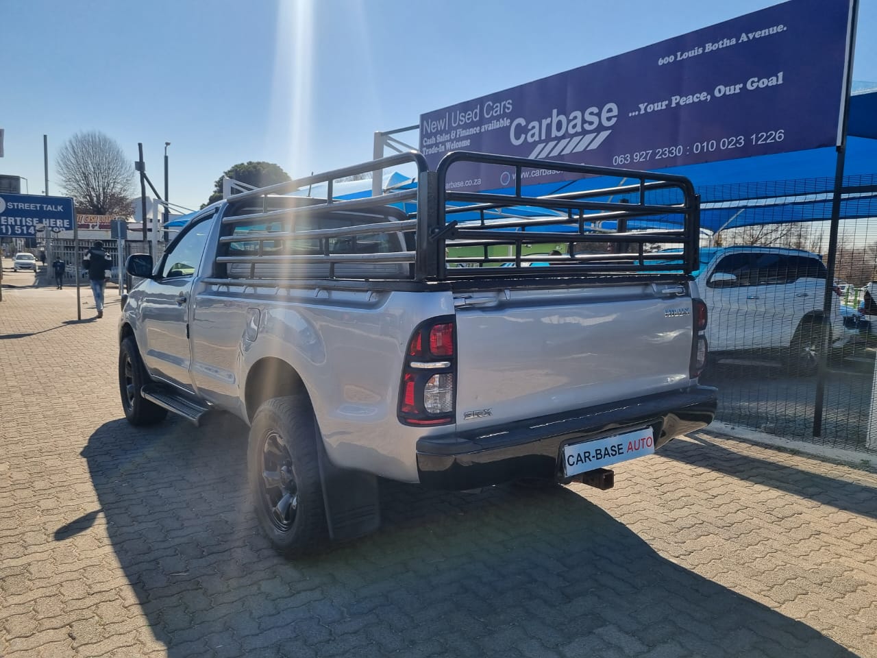 
								2015 Toyota Hilux 2.5 D-4D Single Cab – Manual Diesel full									