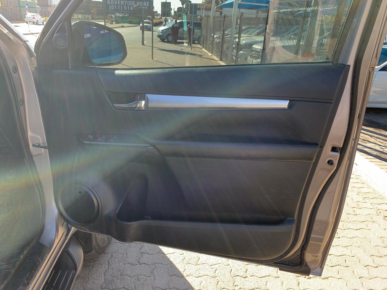 
								2016 Toyota Hilux 2.8 GD-6 4×4 Extra Cab – Manual | Diesel full									