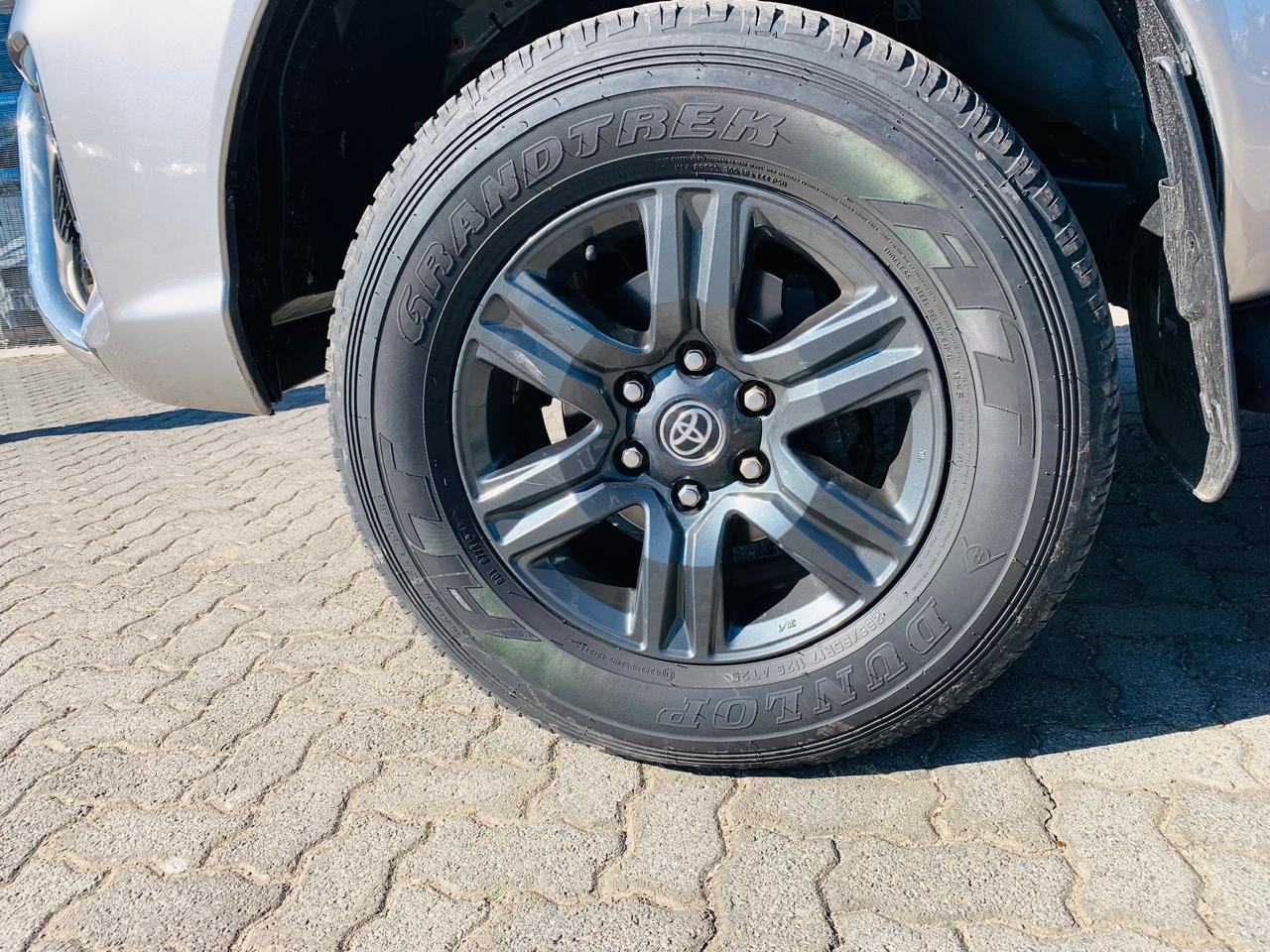 
								2016 Toyota Hilux 2.8 GD-6 4×4 Extra Cab – Manual | Diesel full									