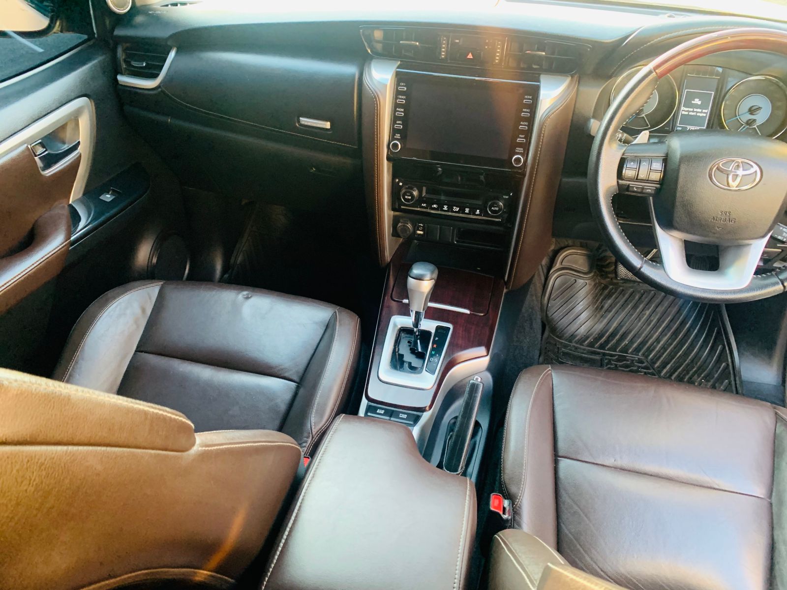 
								2020 Toyota Fortuner 2.8 GD-6 Epic 4×2 Auto full									