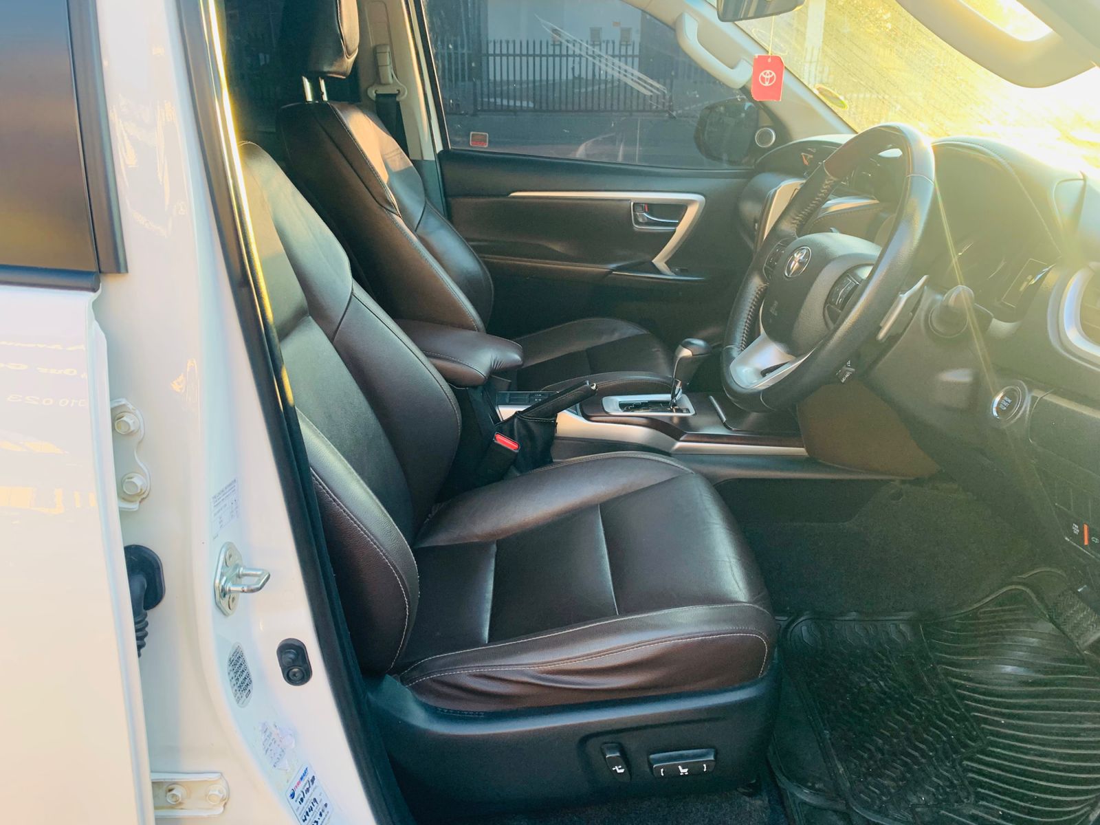 
								2020 Toyota Fortuner 2.8 GD-6 Epic 4×2 Auto full									