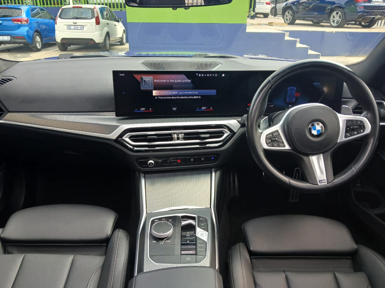 
								2023 BMW 318i Mzansi Edition G20 – Automatic | Petrol full									