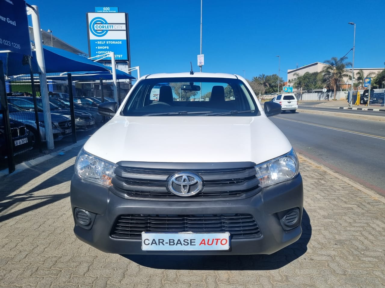 
								2019 TOYOTA HILUX 2.4 GD LOW BASE SINGLE CAB 4X2 MANUAL full									