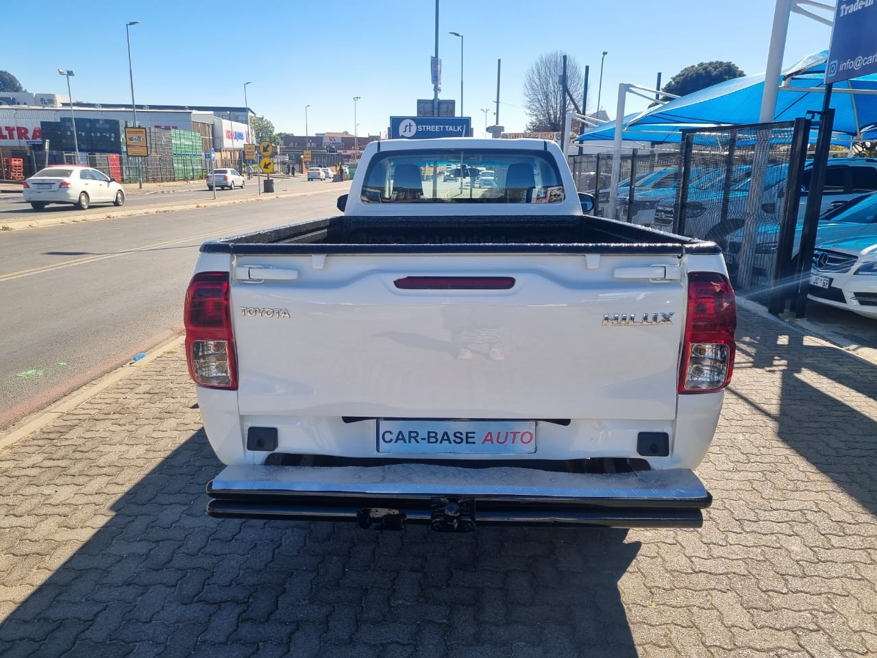 
								2019 TOYOTA HILUX 2.4 GD LOW BASE SINGLE CAB 4X2 MANUAL full									