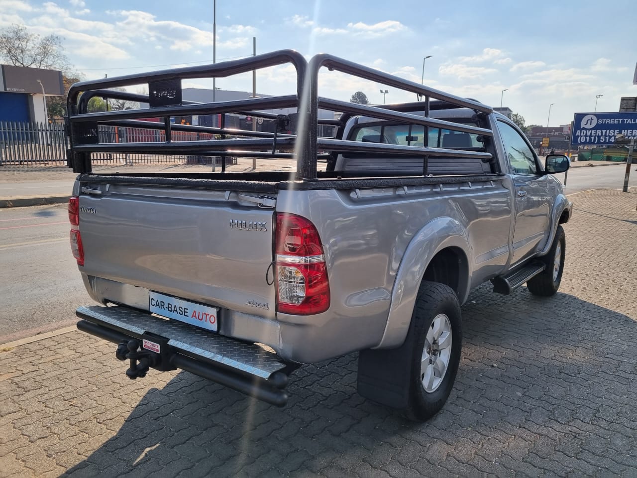 
								2012 Toyota Hilux 3.0 D-4D 4×4 Single Cab – Manual | full									
