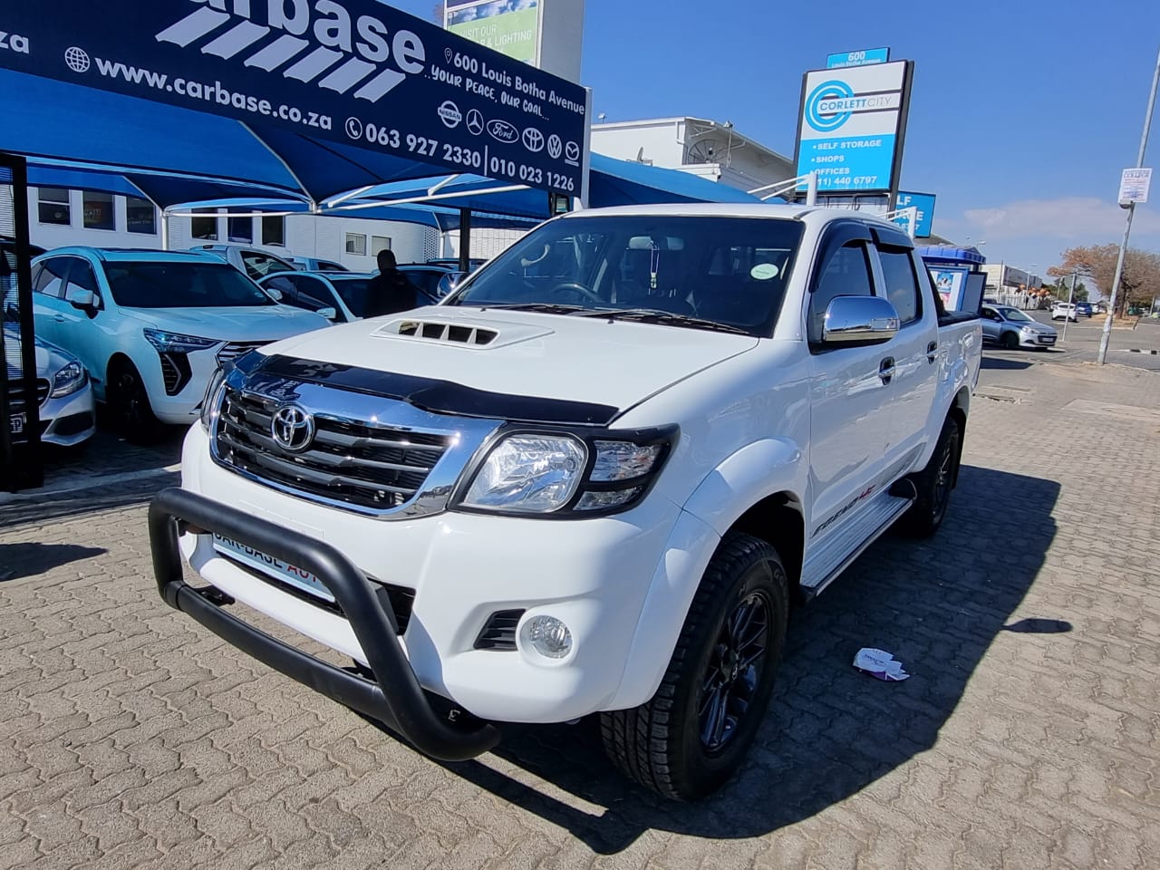
								2014 Toyota Hilux 2.5 D-4D 4×4 Double Cab – Manual full									