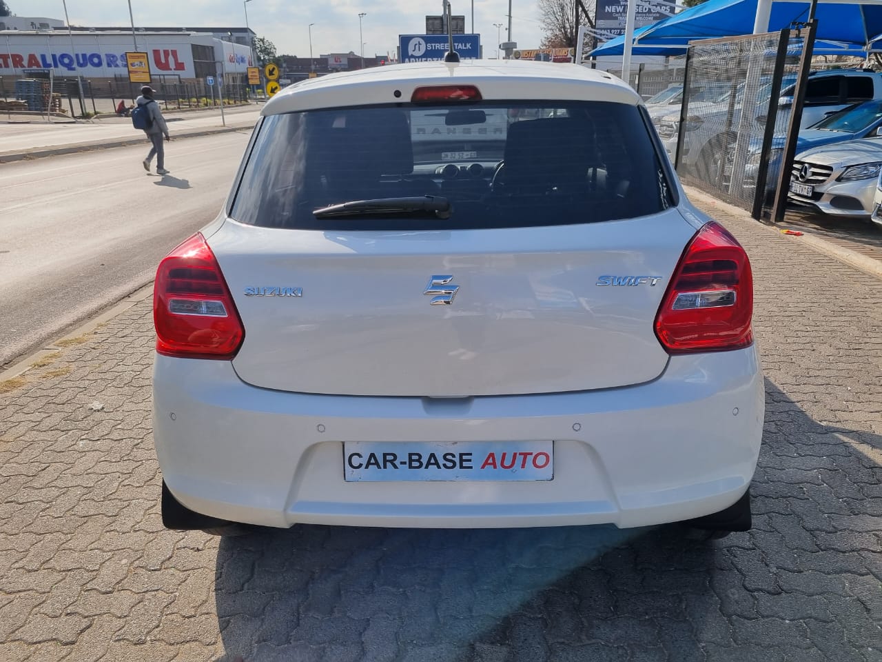 
								2022 Suzuki Swift 1.2 Manual full									