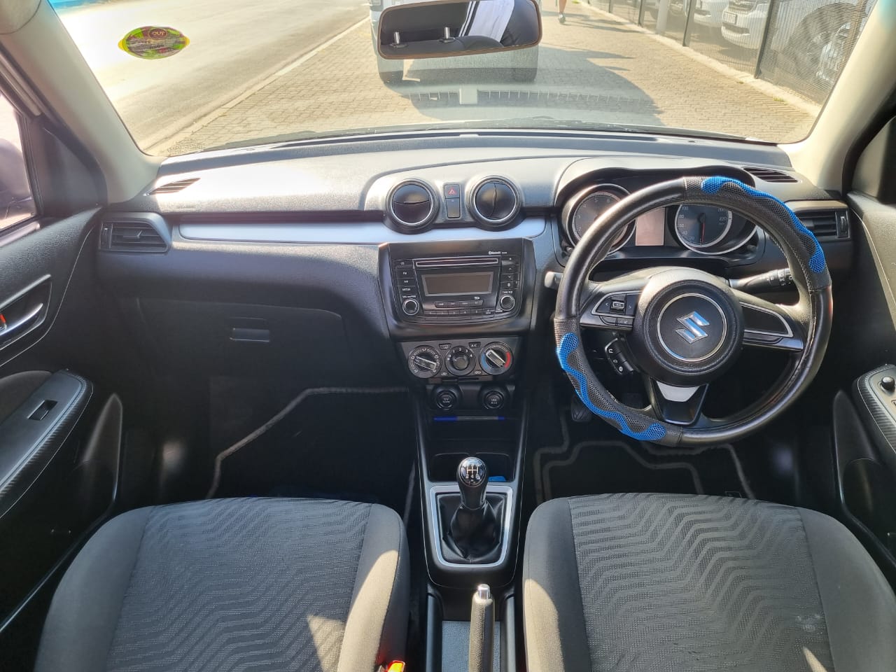 
								2022 Suzuki Swift 1.2 Manual full									