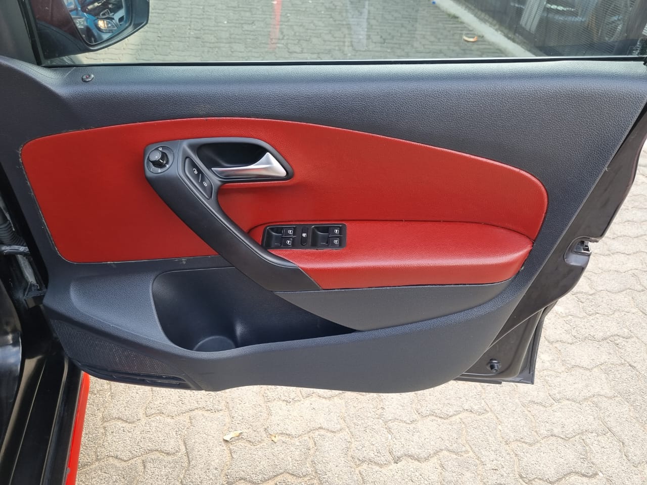 
								2011 VW Polo 6 GTI 1.6 Auto – 95,000km | Petrol | full									