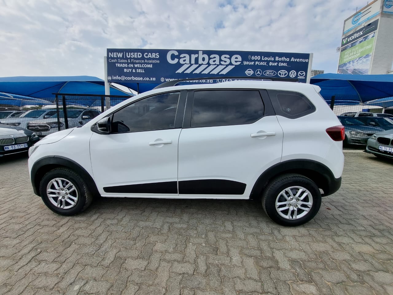 
								2022 Renault Triber 1.0 Manual – Leather Interior | full									