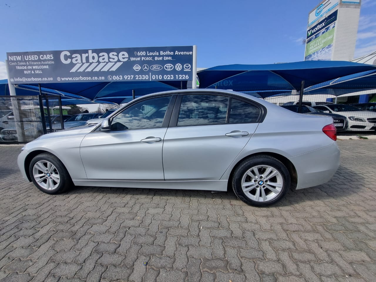 
								2017 BMW 318i Auto | 118,000km | Petrol | full									