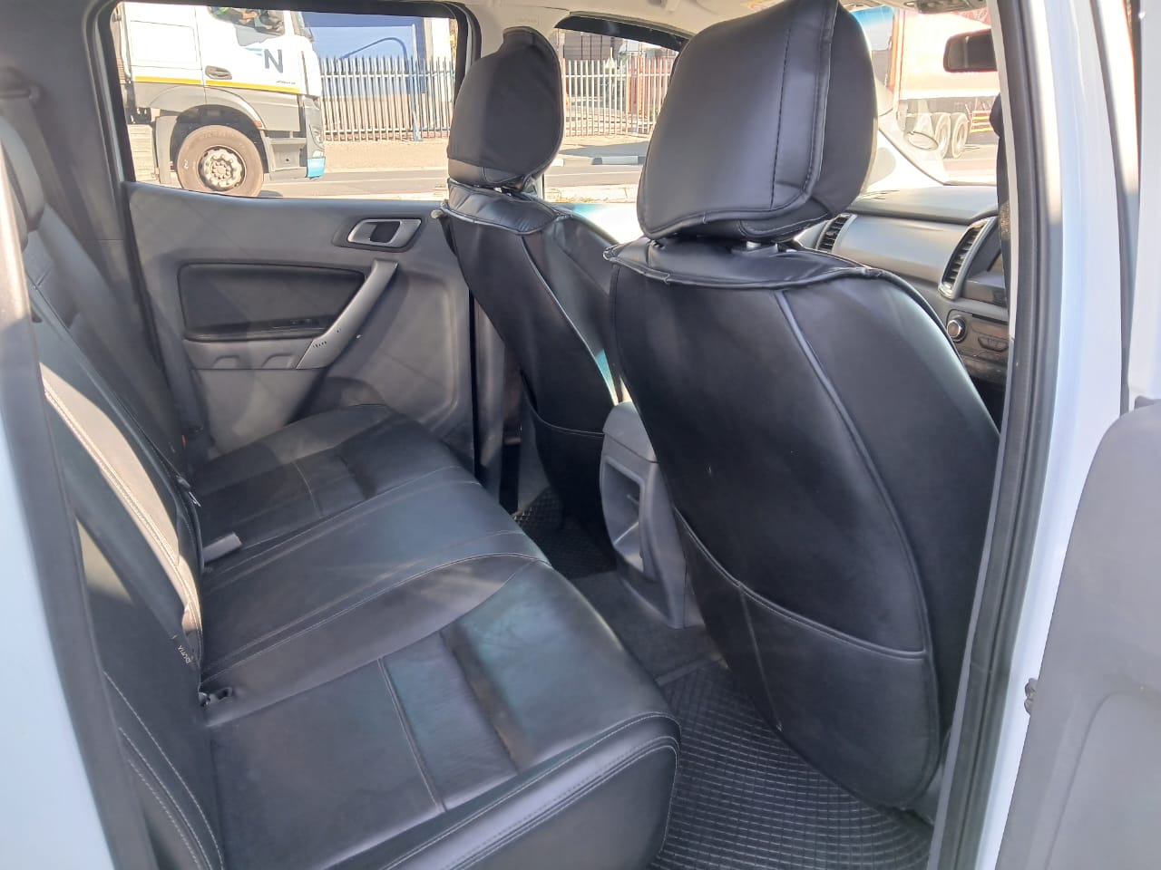 
								2017 Ford Ranger 3.2 XLT 4×4 Double Cab Auto | 103,000km | Diesel | full									