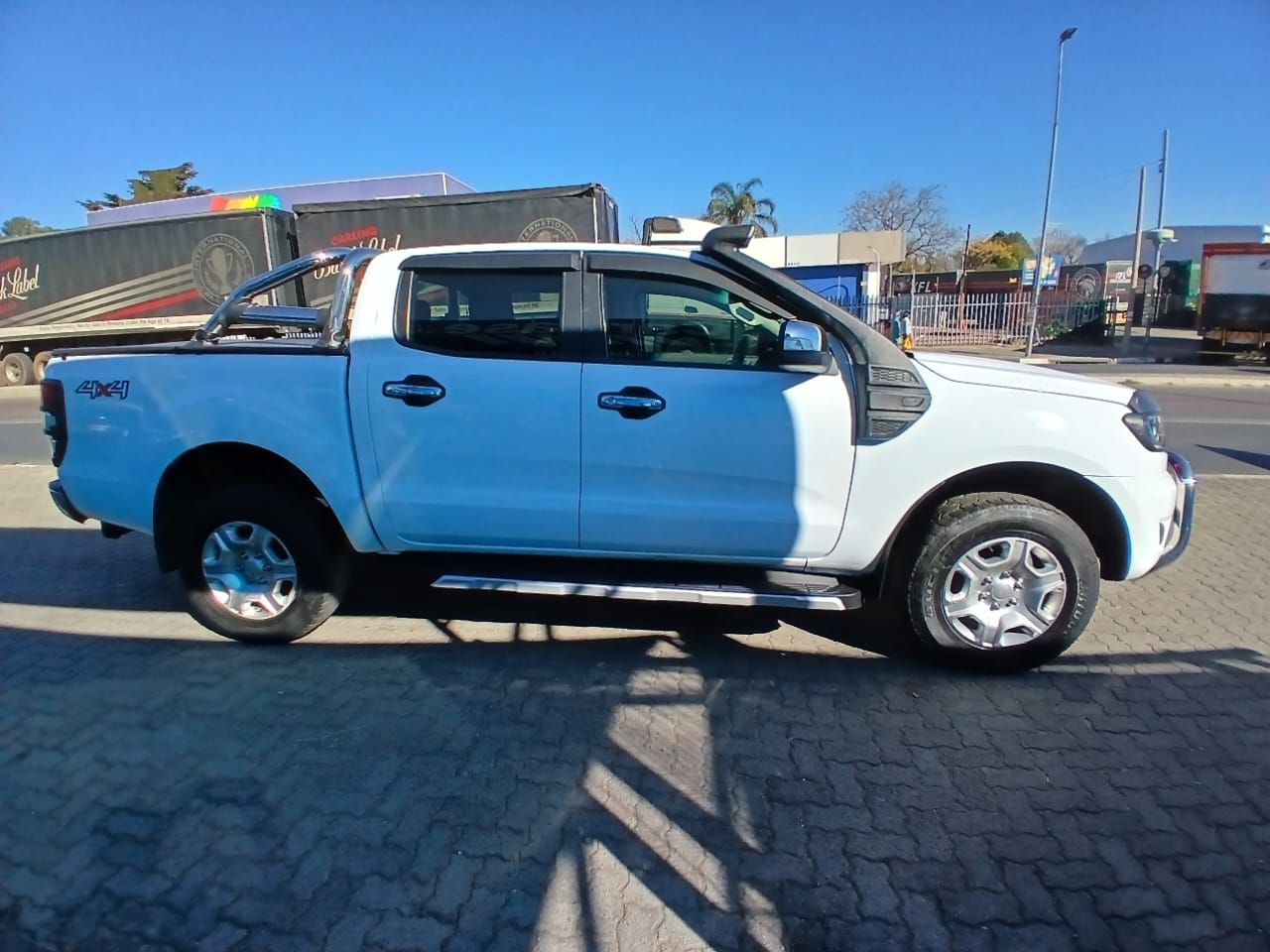 
								2017 Ford Ranger 3.2 XLT 4×4 Double Cab Auto | 103,000km | Diesel | full									