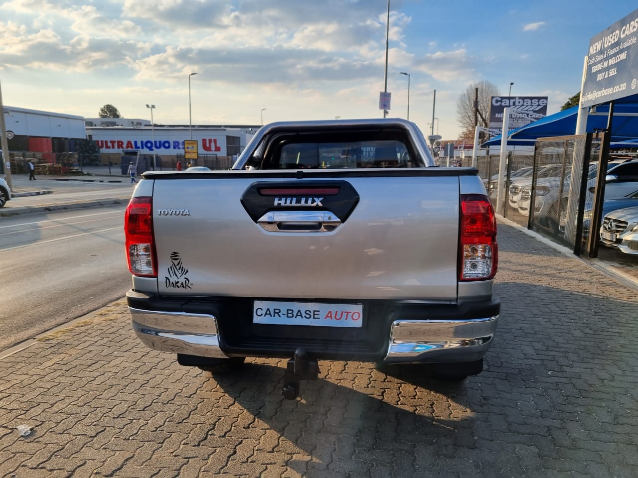 
								2016 Toyota Hilux 2.8 GD-6 4×2 Manual – Diesel | full									