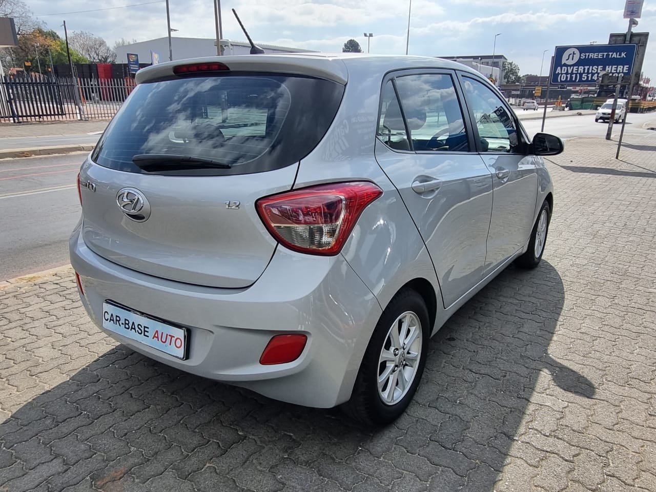 
								2015 Hyundai i10 1.2 Auto – Low Mileage | Petrol | full									