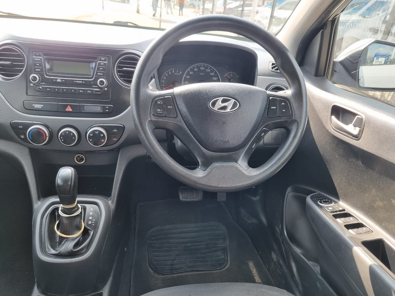 
								2015 Hyundai i10 1.2 Auto – Low Mileage | Petrol | full									