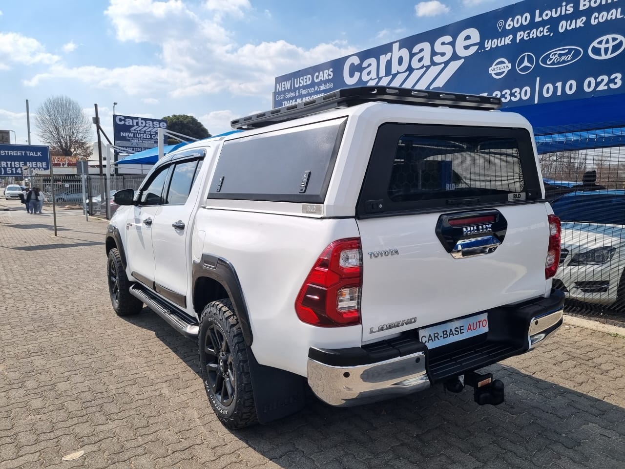 
								2023 Toyota Hilux 2.4 GD-6 GR Sport Auto | 66,000km | Diesel | full									