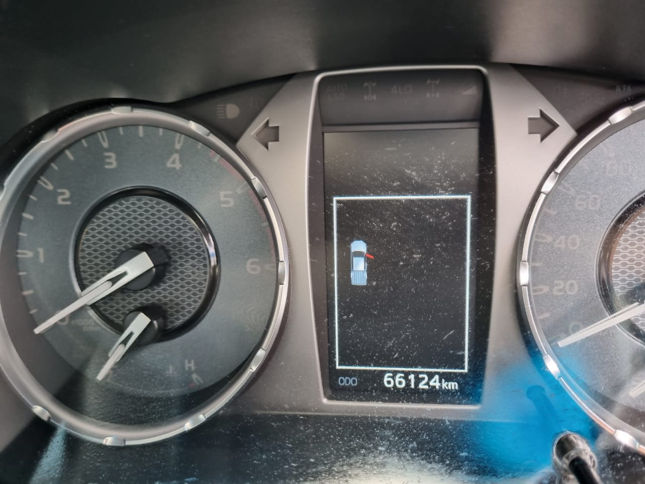 
								2023 Toyota Hilux 2.4 GD-6 GR Sport Auto | 66,000km | Diesel | full									