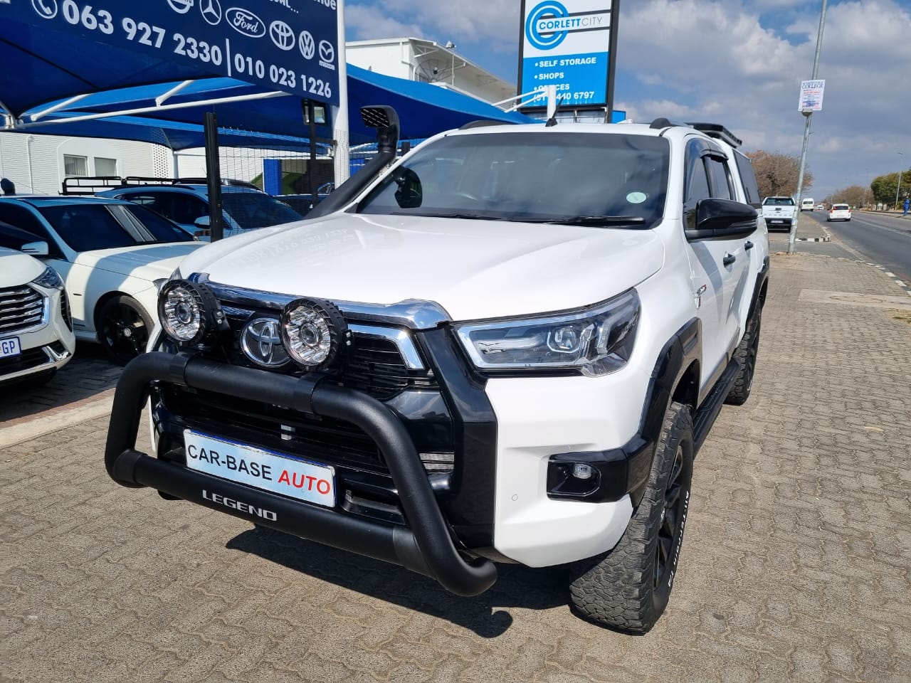 
								2023 Toyota Hilux 2.4 GD-6 GR Sport Auto | 66,000km | Diesel | full									