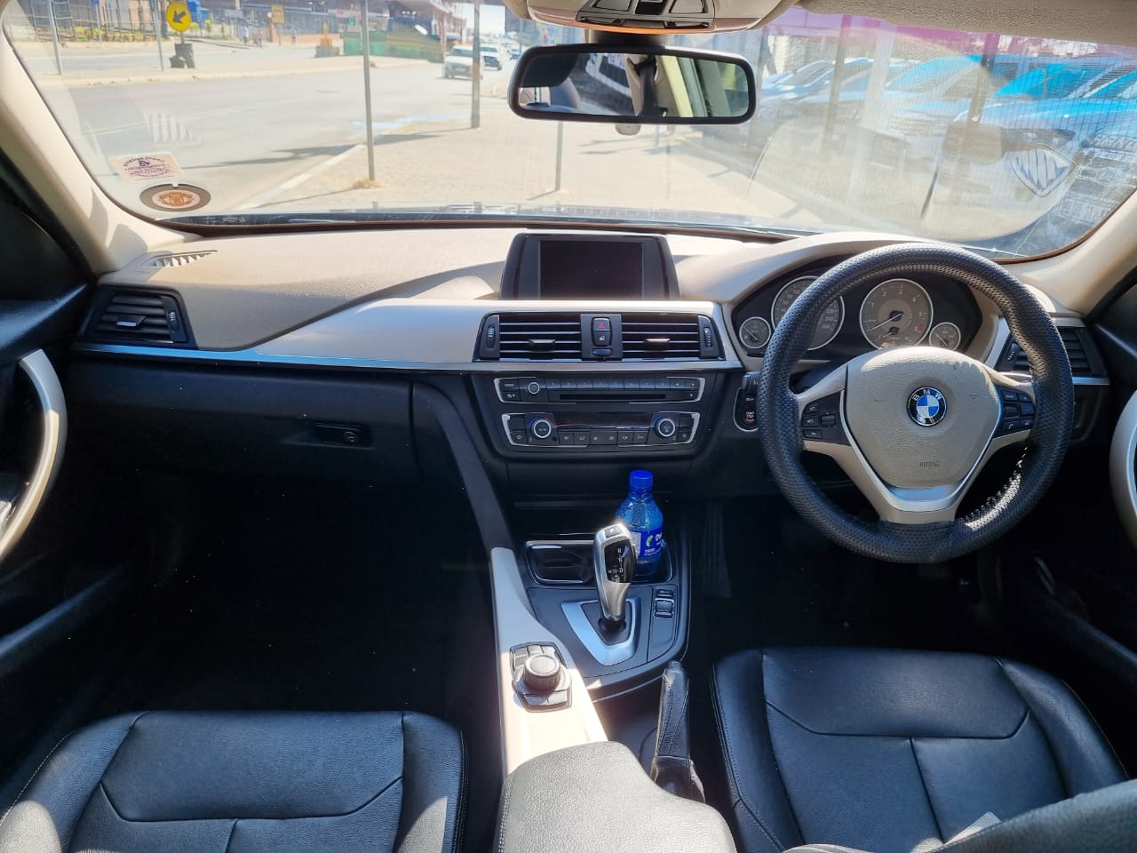 
								2012 BMW 320d Modern Line Auto – Diesel | 118,000km | full									