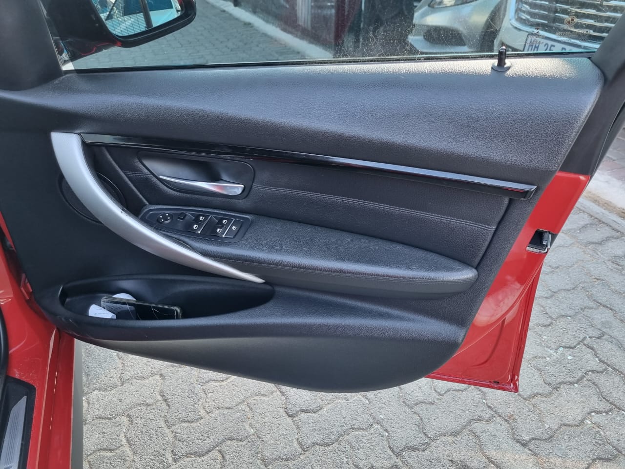 
								2017 BMW 330i M Sport Auto – 107,000km | Petrol | full									