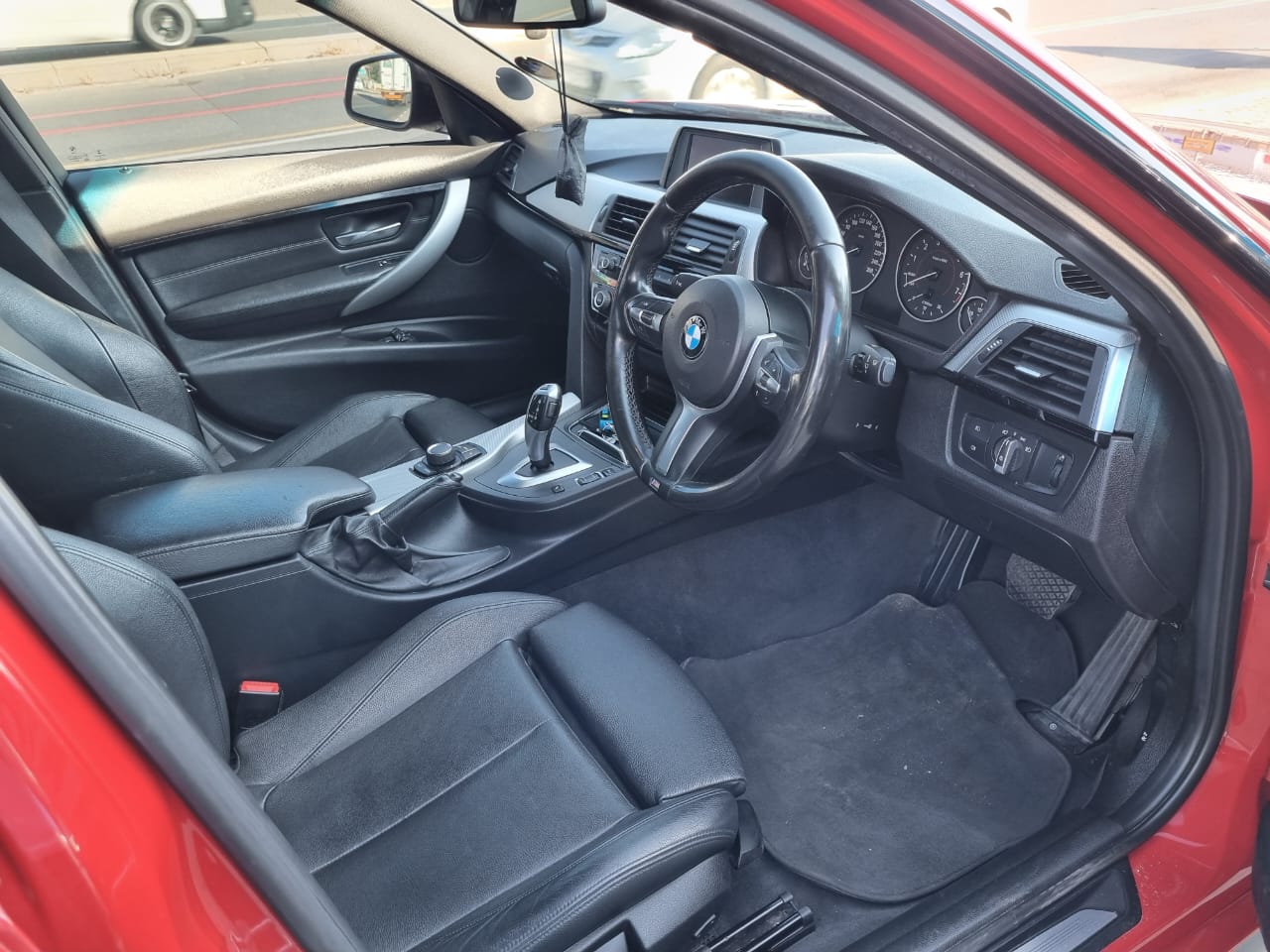 
								2017 BMW 330i M Sport Auto – 107,000km | Petrol | full									