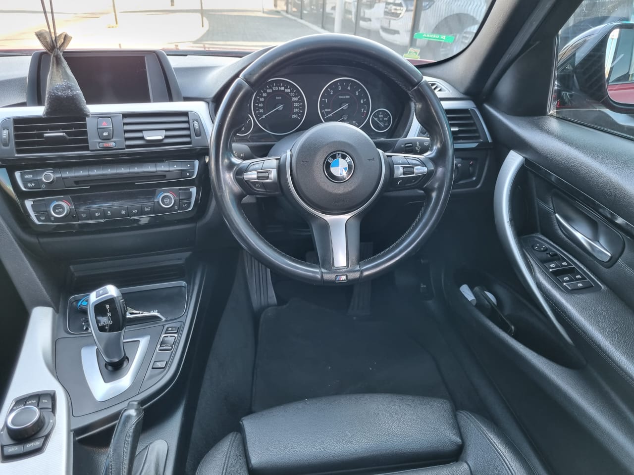 
								2017 BMW 330i M Sport Auto – 107,000km | Petrol | full									