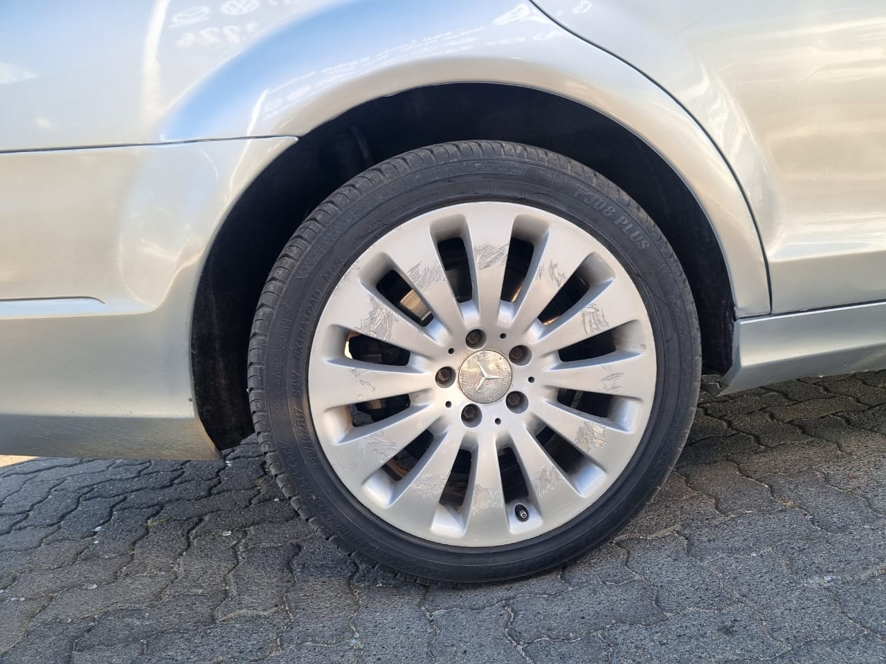 
								2013 Mercedes-Benz C200 – Leather | 95,000km | full									