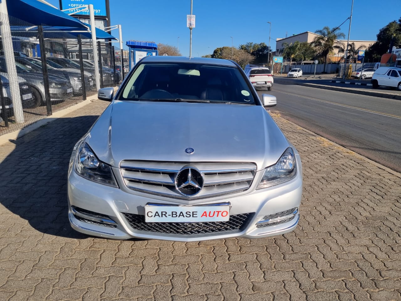 
								2013 Mercedes-Benz C200 – Leather | 95,000km | full									