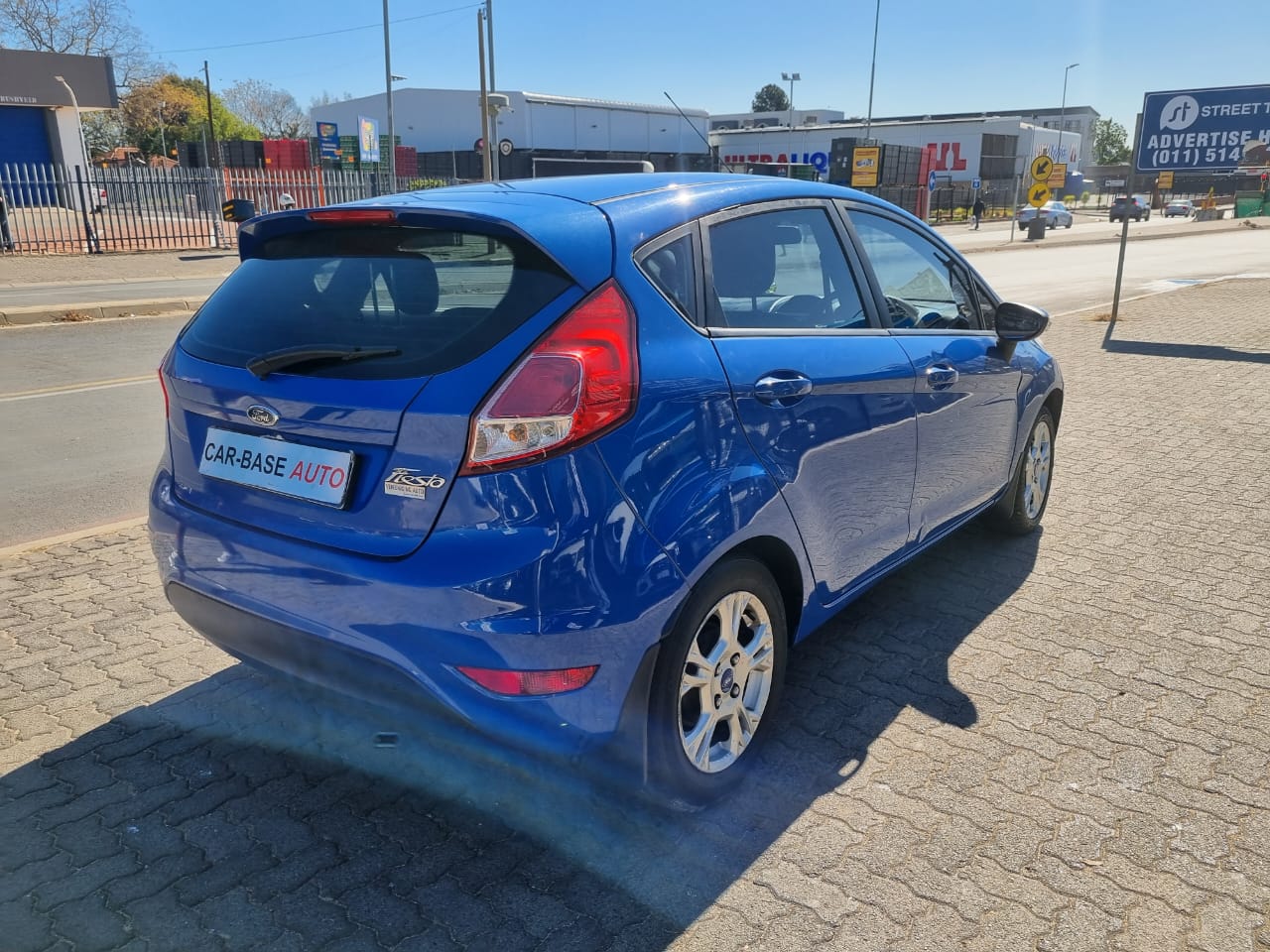 
								2014 Ford Fiesta 1.4 Trendline – Manual | 94,000km | full									