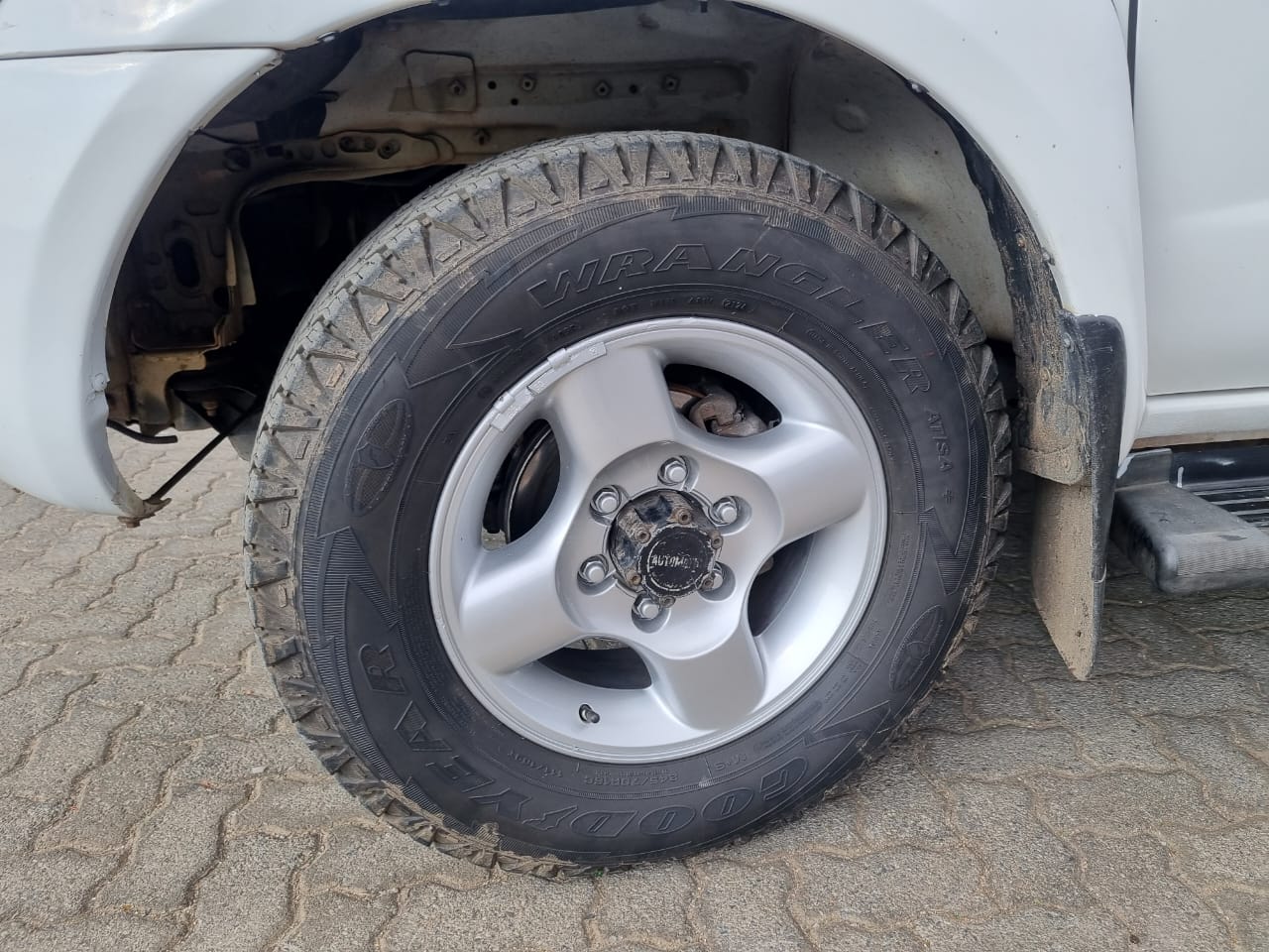 
								2018 Nissan NP300 2.4 Hardbody 4×4 – Petrol | Manual | full									