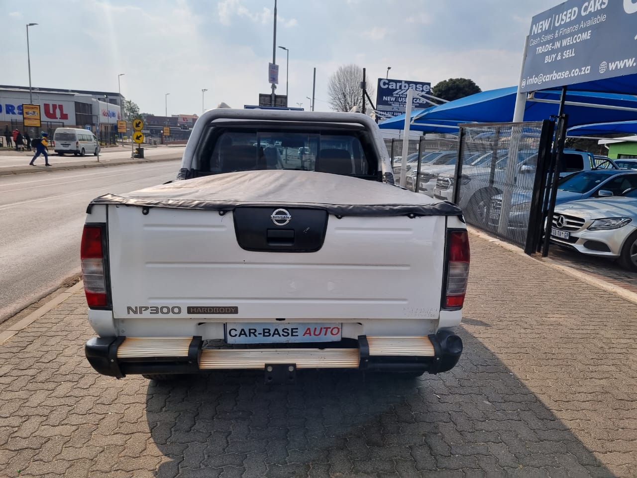 
								2018 Nissan NP300 2.4 Hardbody 4×4 – Petrol | Manual | full									