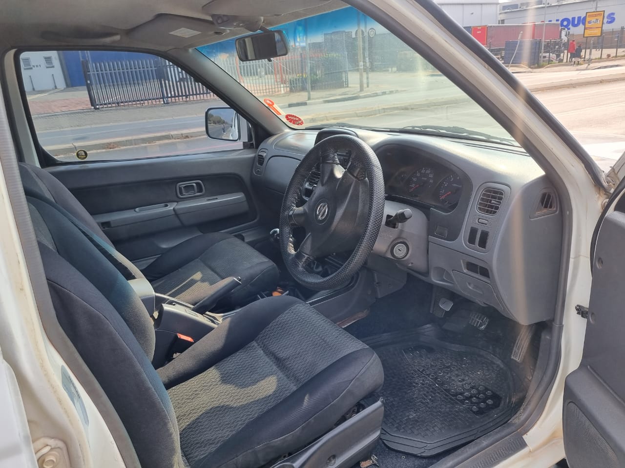 
								2018 Nissan NP300 2.4 Hardbody 4×4 – Petrol | Manual | full									